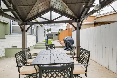 Image de 7 Mi to Dtwn San Diego: Home w/ Furnished Patio!