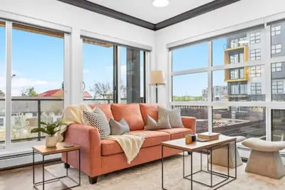 Image de The Ghq Currie Barracks · Stylish & Bright 2br/2ba | A/C | Near Downtown Mru
