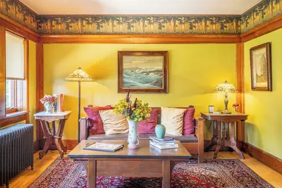 Image de Experience a 3 bedroom historic apartment Rock Island, Il