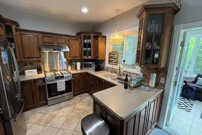 Image de Sauble Beach Retreat. Family-friendly & privacy! 5-min away from the beach