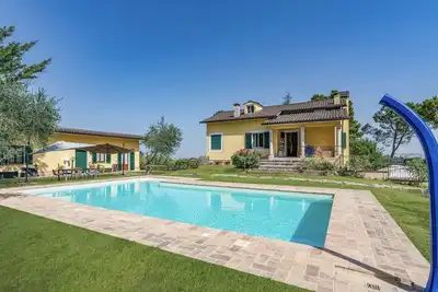 Charming 2-bedroom chalet in marvelous San Pietro with WiFi, Ac