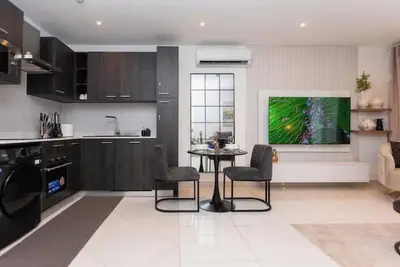 Image de Calm & spacious 1br apt @ Loxwood House