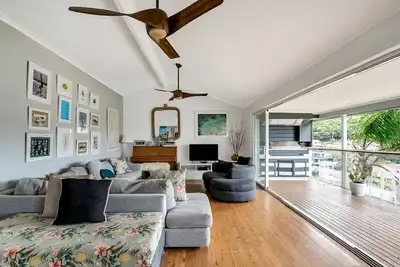 Image de 4 Brm Coastal Bliss  I Minutes to Terrigal Haven