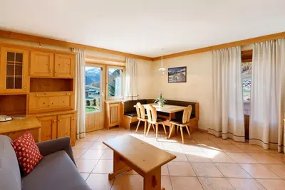 Image de Appartement avec vue sur les montagnes, jardin commun et Wi-Fi