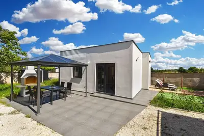 Image de House 2387/157947 (Istria - Pula), 5000m from the beach