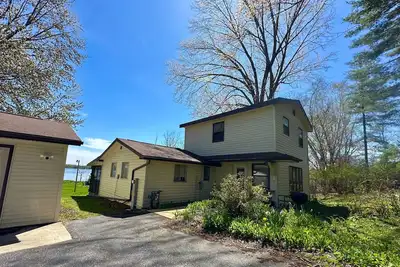 Image de Haven Lakefront Cabin - Hot Tub, Private Dock and More