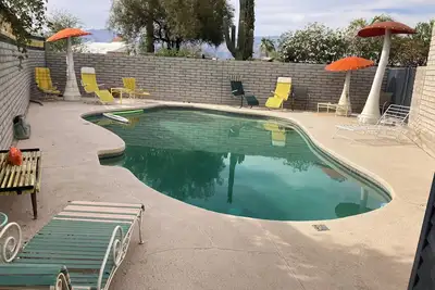 Image de Desert Dreamscape! Mid Century Modern Atomic Ranch with Pool & Mountain Views