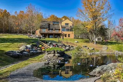 Image de Family-Friendly Windham Estate, Swimming Pond, Spa