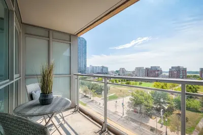 Image de Skyline Waterfront Retreat