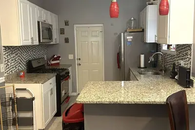 Image de Charming 2-bedroom townhome in Baltimore with WiFi, Ac