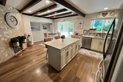 Image de 6 bd, 3 bath, Sleep 14+, Ac, Very Clean, Luxury, spacious, kid friendly, WiFi