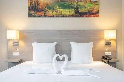 Image de Romantic Getaway Surrounded by Greenery in the Heart of Eerbeek