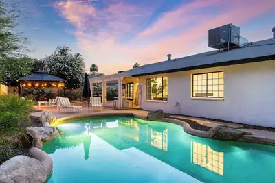 Image de Sol Vista | Private Oasis w/ Pool, Putting Green, and Prime Location