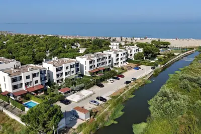 Image de Appartement Ă Gjiri i Lalzit proche plage