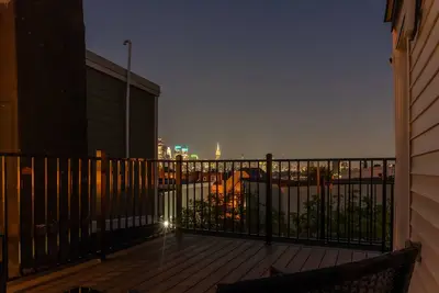 Image de Highend Hideaway with rooftop & Nyc views, 2 Kings beds, Sleeps 10, 20 % Off