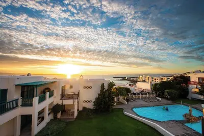 Image de Ultimate Coastal Escape | Patio & Resort Perks