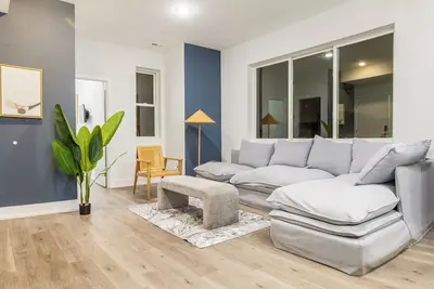 Image de Artful: 3Bed&2Bath/Sleeps7+W/D-Oven+Wi-Fi