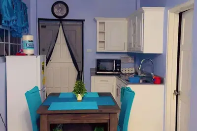 Image de Charming 2-bedroom apartment located in Providence Ebd with WiFi, Ac