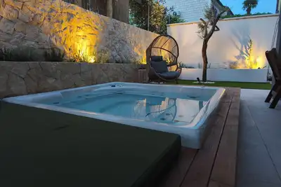 Image de Charming 2-bedroom apartment with garden And jacuzzi
