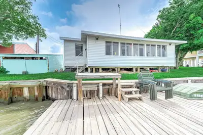 Image de Relaxed Fishing Cabin on the Colorado River | 2br, 1ba | Sleeps 6 | Matagorda