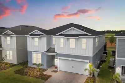 Image de 10 Bedrooms / 8 Bathrooms / Windsor Cay (15973cc)