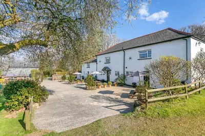 Image de Bluebell Cottage - Bennetts Court