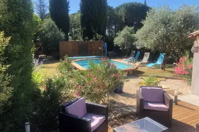 Image de Villa provençale avec  piscine privée