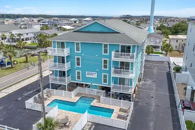Image de Emerald Pointe Retreat | King Beds | Near Ocean