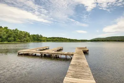 Image de Fire Pit + Bbq: Lake Guntersville Family Home