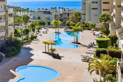 Image de Vacances 'Vista Palm Mar' avec vue sur la mer, piscine partagée et Wi-Fi