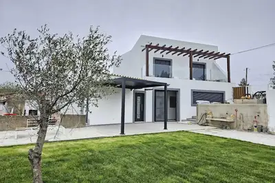 Image de Maison de vacances 'Atlantida Farm' avec terrasse privée, Wi-Fi et climatisation