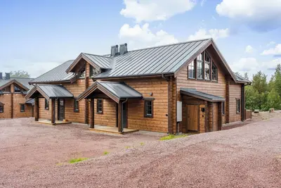 Image de Mountain house with 4 bedrooms, sauna, fireplace and large living areas
