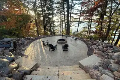 Image de Lake Retreat! Gorgeous sunset views & 2 fire pits!