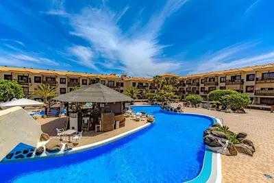Image de Vacances 'Atlantis 3 One Bedroom' avec vue sur la mer, piscine partagée et Wi-Fi
