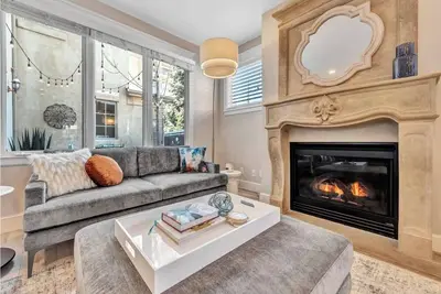Image de Luxury Retreat One Block To Washington Park, Sleeps 8