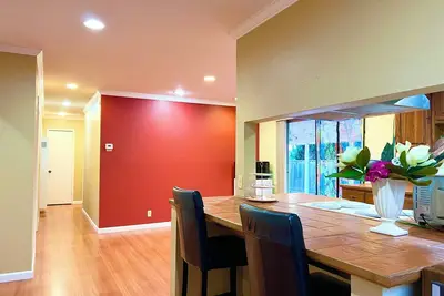 Image de Peaceful 6-bedroom/3-bathroom house / many parking spaces Piedmont Hill San Jose