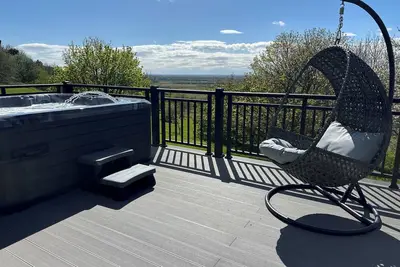 Castle Top Haven, luxury holiday cottage, with hot tub in Caistor