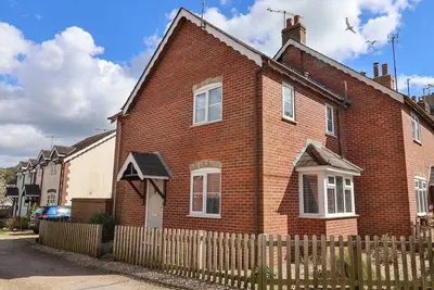 Image de 8 Biddlecombe Orchard, family friendly, with a garden in Bridport