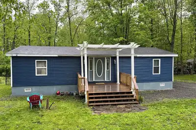 Image de Charming 3bedroom house with Ac, WiFi, fenced backyard in Wonderful Watkins Glen