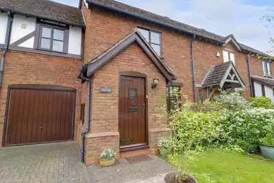 Image de Old Town Cottage, pet friendly, with open fire in Stratford-Upon-Avon