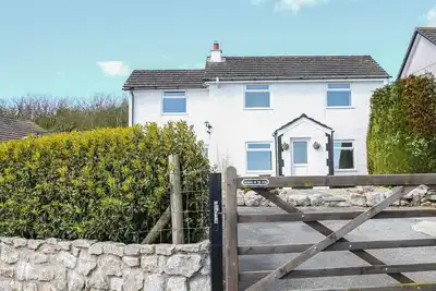 Image de Bryn Uchaf, pet friendly, with open fire in Benllech