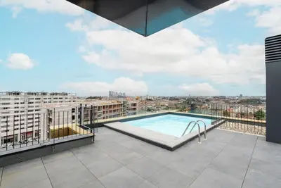 Image de HostWise - Premium Flat w/ Balcony and Pool