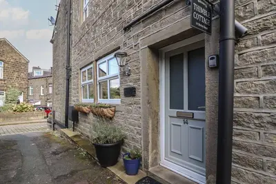 Image de Thimble Cottage, pet friendly, with a garden in Haworth