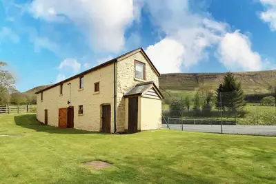 The Shepherd'S Bothy On Blaenbrynich Farm in Sennybridge