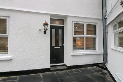 Image de Denning Cottage, pet friendly, with a garden in Dartmouth