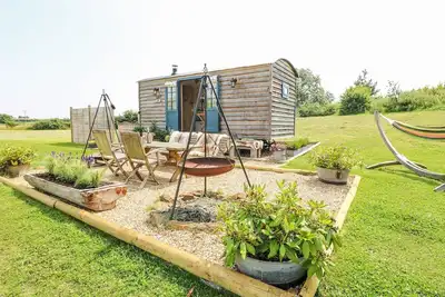 Image de Lillie'S Shepherds Hut At Shepherds Lodge, with hot tub in Redmile