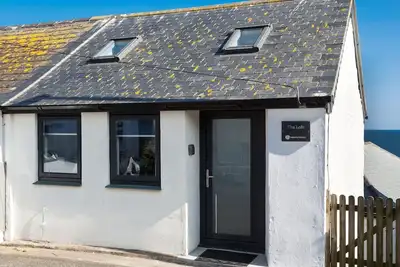 Image de The Loft, pet friendly, country holiday cottage in Porthleven