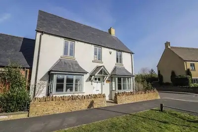Image de 2 Summers Way, pet friendly, with open fire in Moreton-In-Marsh