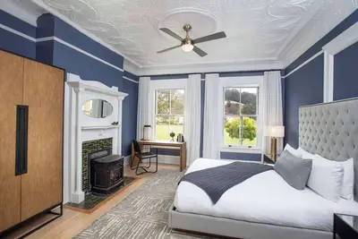 Image de 2-Bedroom Suite at a 4. 5⭐️ Hotel