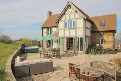 Image de Cuckoo Pen Cottage, pet friendly, with hot tub in Tenbury Wells